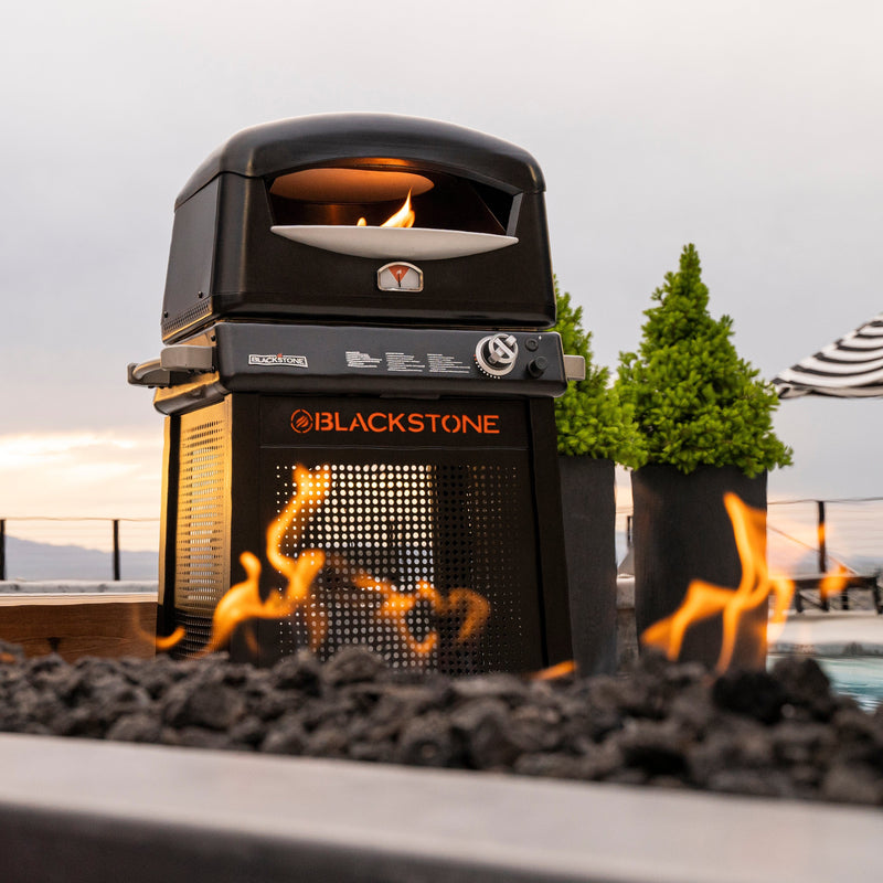 Blackstone 16" Pizza Oven with Stand and Pizza Peel 6825BS