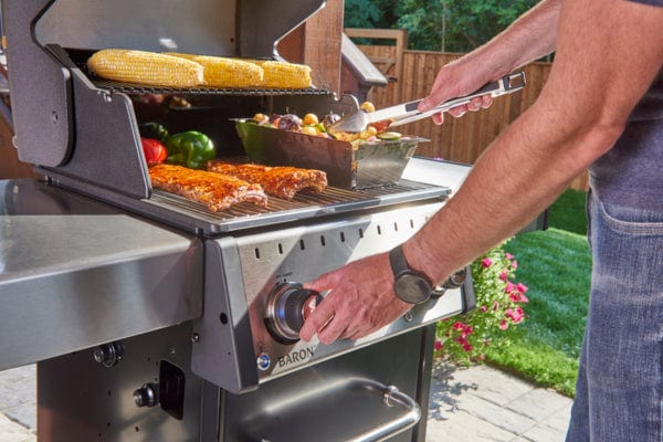 Broil King BARON 320 PRO 3-Burner BBQ