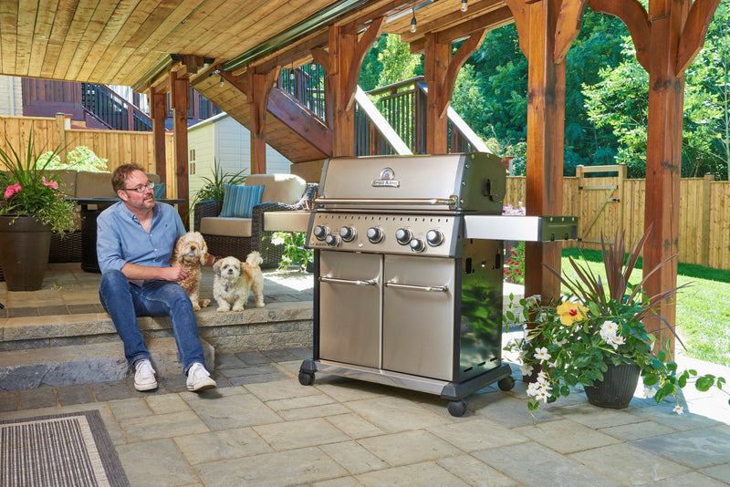 Broil King BARON S590 PRO IR BBQ with Infrared Side Burner, Rear Rotisserie Burner & Rotisserie Kit