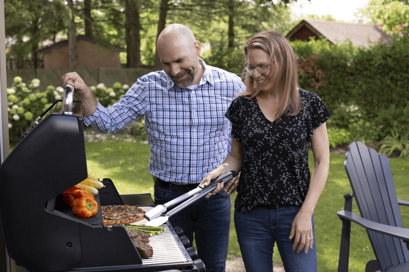 Broil King CROWN 520 Pro 5-Burner BBQ with 8mm Stainless Steel Cooking Grids