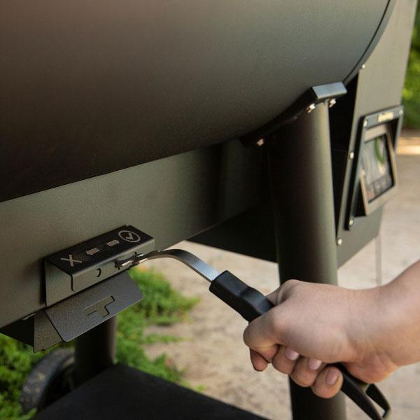Broil King iQue Crown Pellet 400 Pellet Grill & Smoker 493051