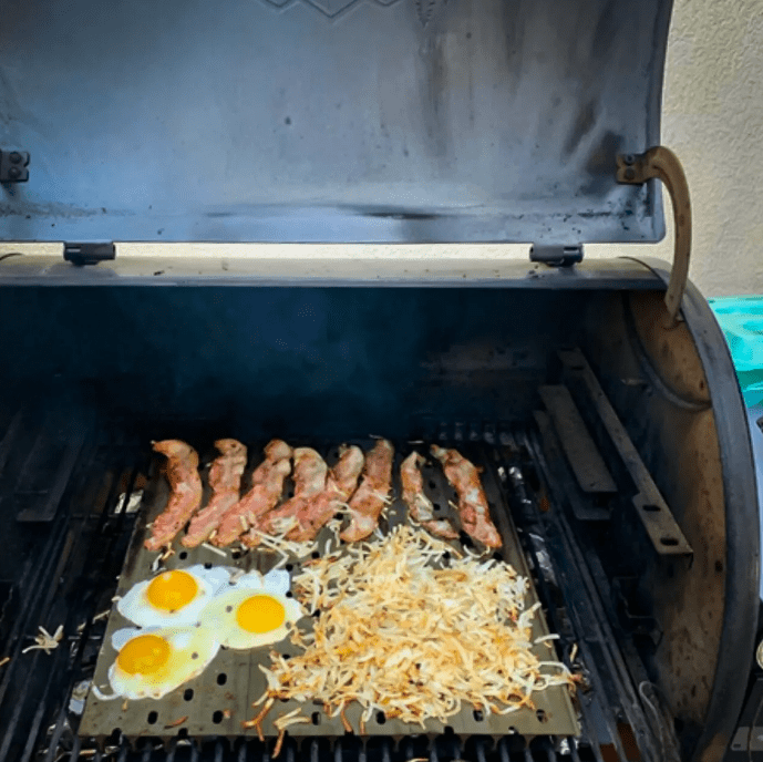 GrillGrate Sear Station for the Traeger Pro 22 & 34