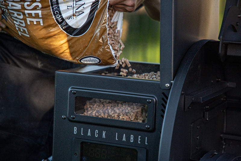 Louisiana Grills Black Label 800 Pellet Grill & Smoker with WIFI Control