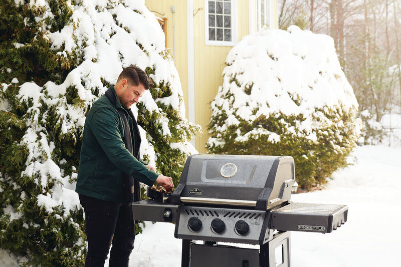 Napoleon Freestyle 365 3-Burner BBQ