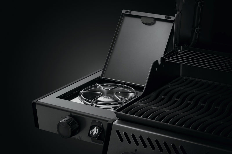 Napoleon Freestyle 365 3-Buner BBQ with Side Burner