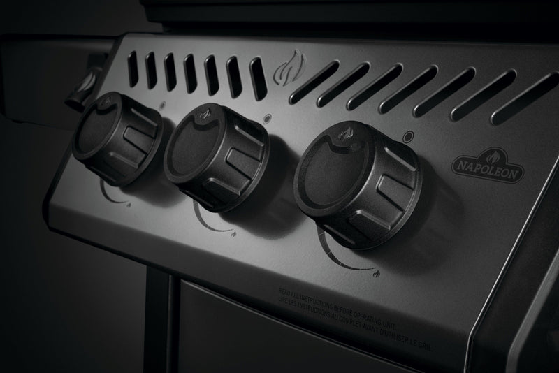 Napoleon Freestyle 425 4-Burner BBQ
