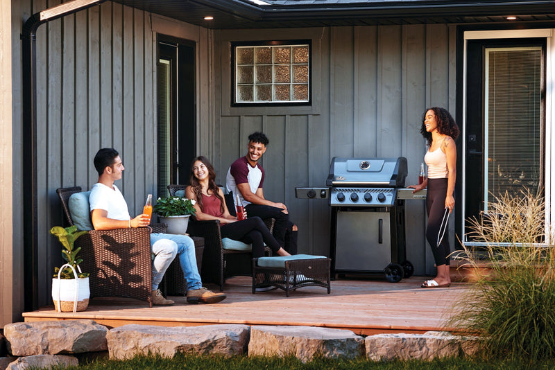 Napoleon Freestyle 425 4-Burner BBQ with Side Burner