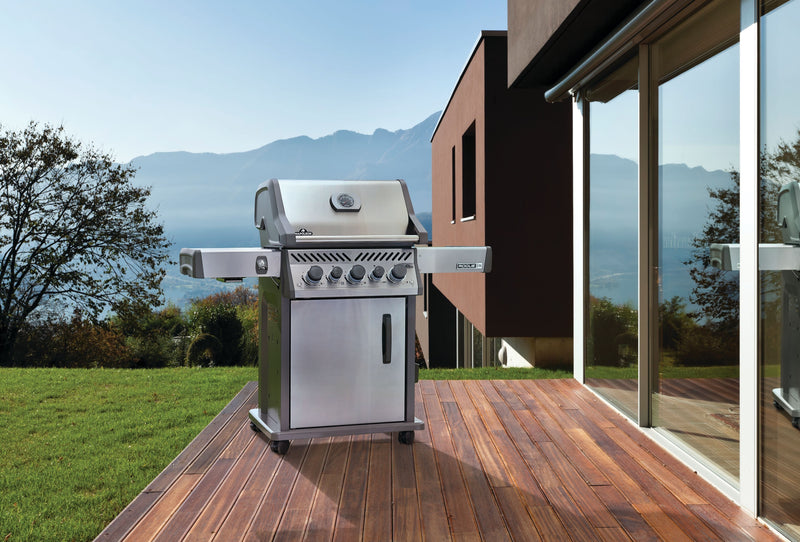 Napoleon Rogue PRO-S 425 Gas Grill with Infrared Side and Rear Burners