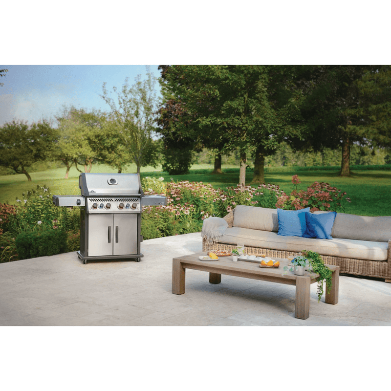 Napoleon Rogue PRO-S 525 RSIB Gas Grill with Infrared Side and Rear Burners