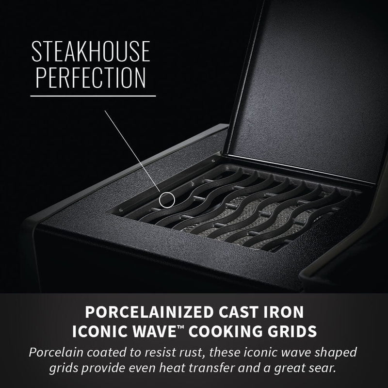 Napoleon Rogue XT 625 SIB 5-Burner BBQ with Infrared Side Burner RXT625SIB-1