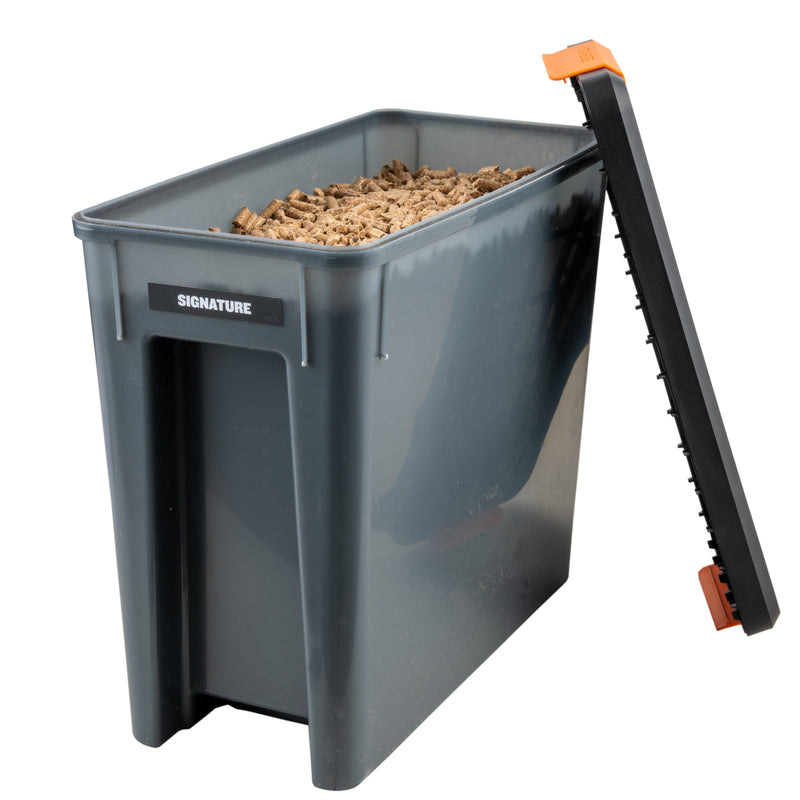 Traeger BAC615 - Staydry Pellet Bin & Lid