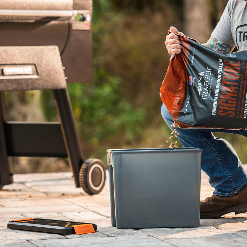 Traeger BAC615 - Staydry Pellet Bin & Lid
