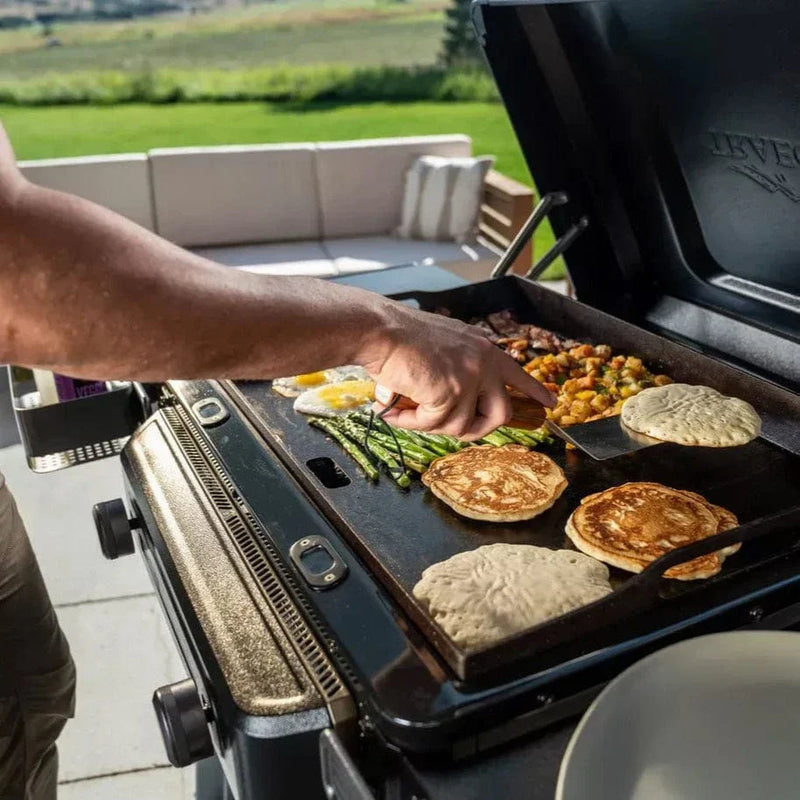 Traeger Flatrock 2 Zone Griddle