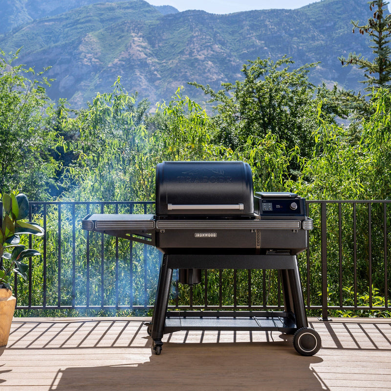 Traeger Ironwood NEW Pellet Grill & Smoker TFB61RLGC