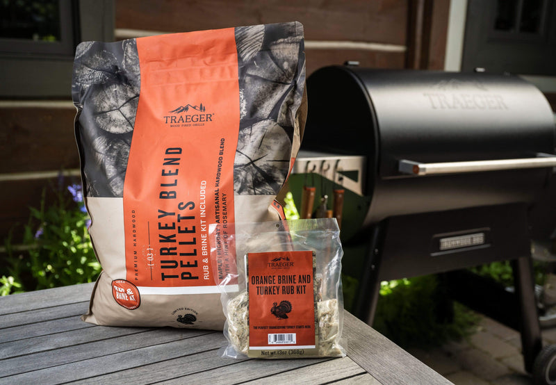 Traeger Turkey Blend Wood Pellets 18lb (Limited Edition) + Briner Kit