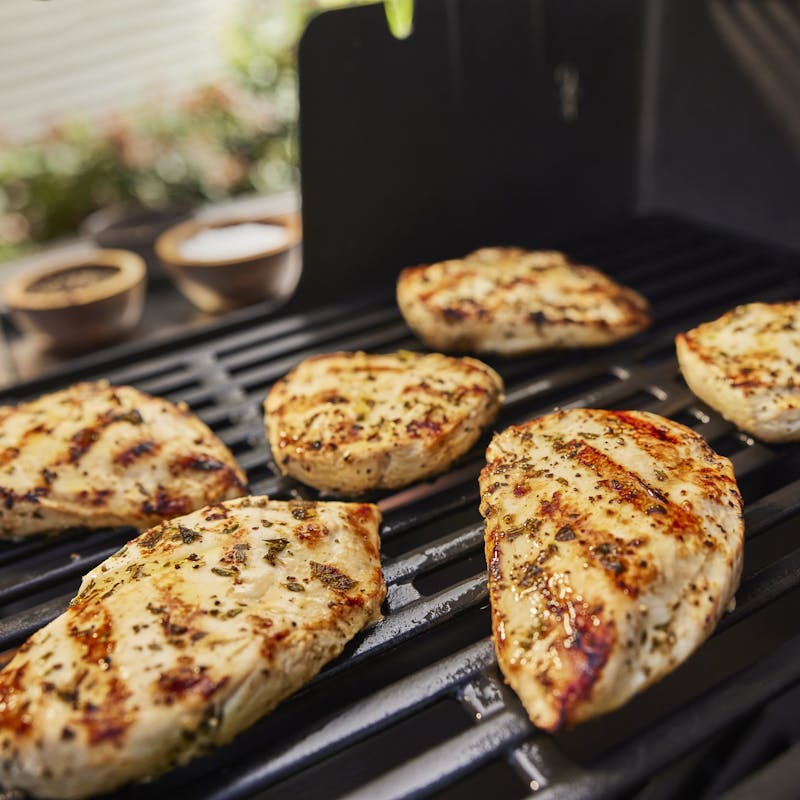 Weber Genesis E-335C Gas Grill
