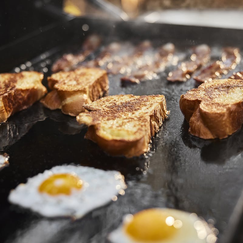 Weber Slate 30" Rust-Resistant Griddle with Extendable Side Table