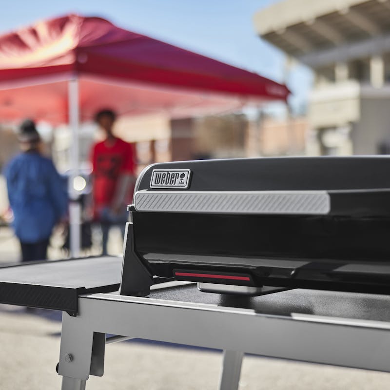 Weber Traveler 22" Portable Griddle 1500213